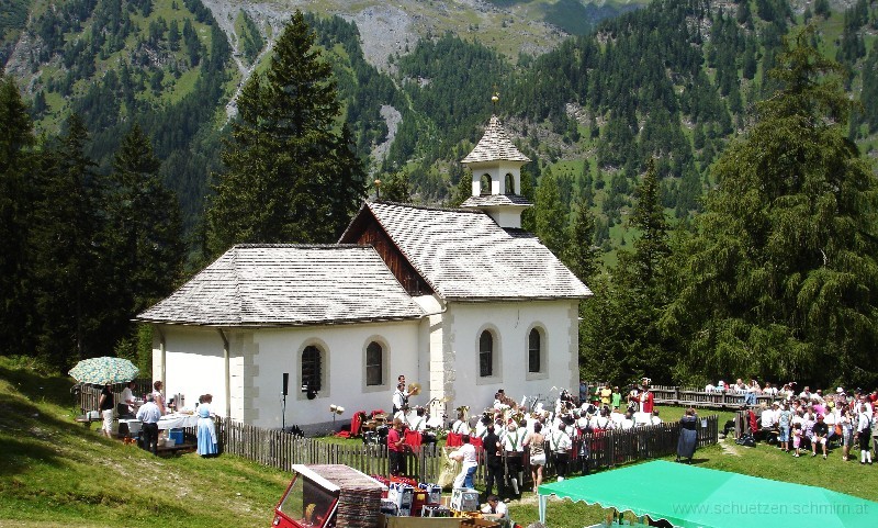 2007-07-29-1_20jahreMariaImSchnee.jpg - 29. Juli 2007 - 20 Jahre Jubiläum Gedenkkapelle Maria im Schnee.