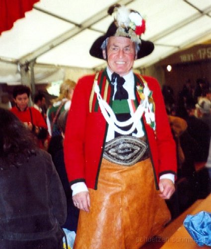 2006-07-16-JoasnHermann.jpg - 26.7.2006 - Joasn Hermann beim Bataillonsfest in Schmirn.