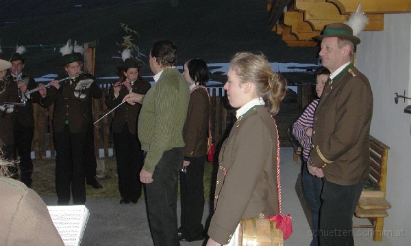 2008-03-30_Bgm50dirigiertMusikKaserler.jpg - 30.3.2008 - Wir gratulieren dem Bgm. Vinzenz Eller zu seinem 50. Geburtstag recht herzlich und wünschen das Beste.