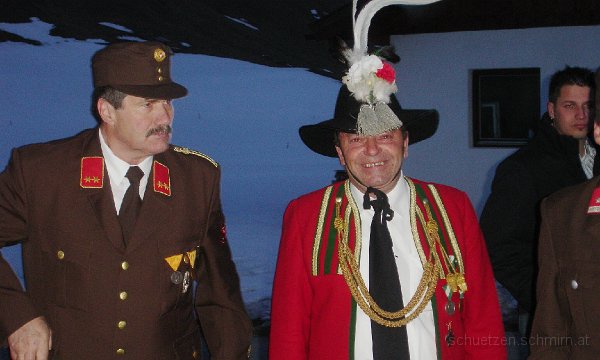 2008-03-30_FranzLoisBgm50.jpg - 30.3.2008 - Feuerwehrkommandant Eller Alois und Schuetzenhauptmann Mader Franz.