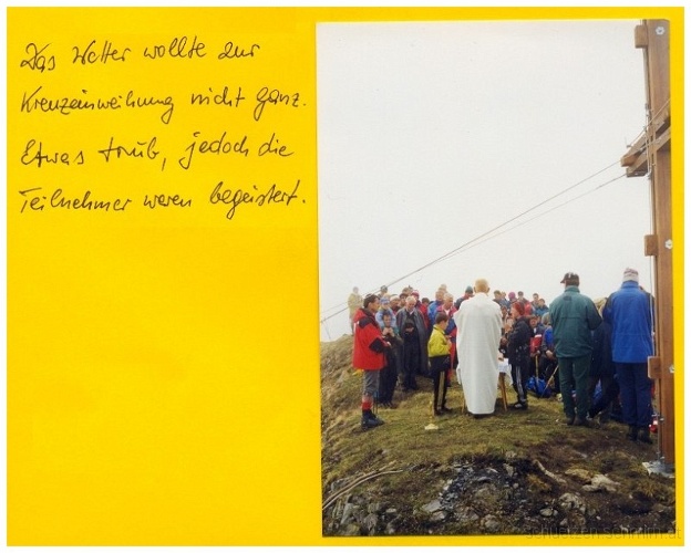 1998-10-07b.jpg - Einweihung des Gipfelkreuzes 1999.